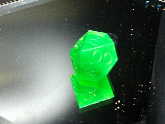 green swirl %d10